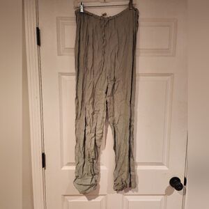 Papillon stretchy green pants S